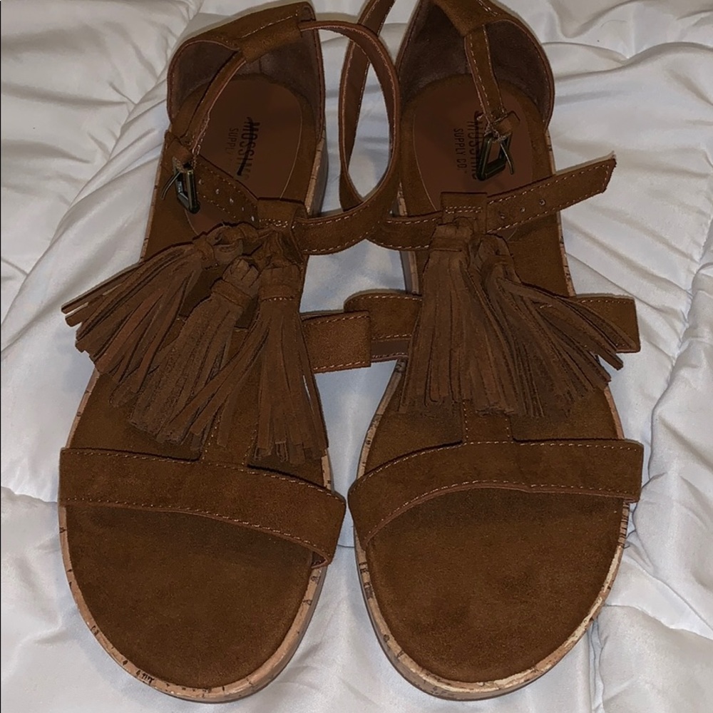 Fringe sandals NWOT